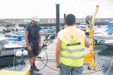 El Cabildo de Gran Canaria refuerza la seguridad de los pantalanes de Taliarte dentro del plan de choque para modernizar el muelle/TA.