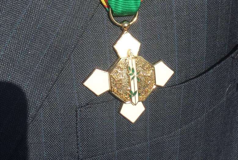 Medalla Cruz al Mérito Policial/TA.