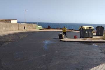 El plan de asfaltado embetuna las calles de Hoya Pozuelo/TA.