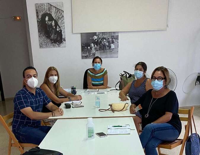 Reunión de ediles del PSOE con la directora general de Vivienda del Gobierno de Canarias/TA.