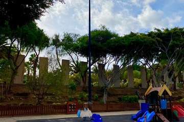 Parques y Jardines sustituye luminarias en los parques urbanos de Telde/TA.