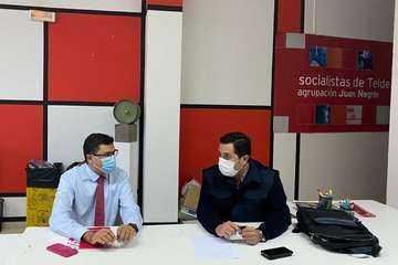 El consejero de Obras Públicas del Cabildo analiza con el PSOE de Telde 