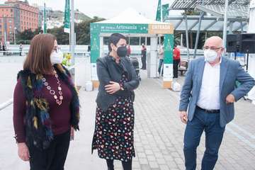 Apertura de la Feria de Artesanía de Navidad del Cabildo de Gran Canaria/TA y Acfi Press.
