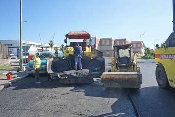 Las obras de asfaltado de la Avenida Joan y Víctor Jara, a buen ritmo/TA.