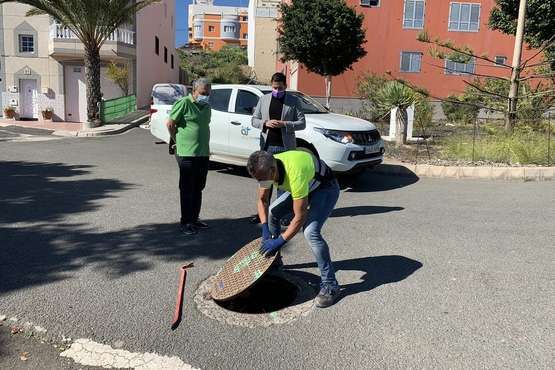 El alcalde supervisa la red de abasto y saneamiento de La Herradura (Telde)/TA.