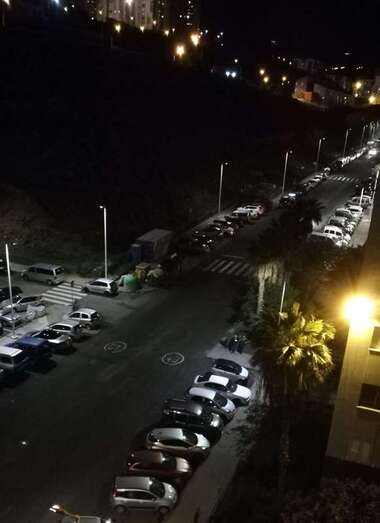 Paso de peatones en Jinámar con insuficiente iluminación/TA.