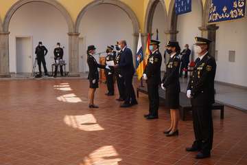 Toma de posesión de los nuevos inspectores de la Policía Nacional en Canarias/Acfi Press.