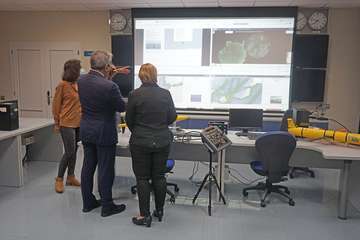 Román Rodríguez, vicepresidente del Gobierno de Canarias, visitó este viernes las instalaciones de la Plocan en Taliarte-Telde/Acfi Press.