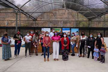 17 mujeres concluyen su formación en competencias digitales a través del Plan Integral del Valle de Jinámar/TA y Acfi Press.