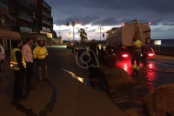 Limpieza de las playas de Telde tras la Noche de San Juan/TA.