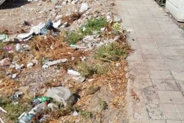  Servicios lleva un intervención integral de recogida de escombros y residuos en Ojos de Garza (Telde)/TA.