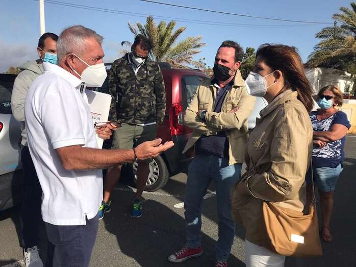 Imagen de la visita municipal al barrio de Piletillas / TA