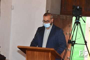 La exconcejala Gregoria González alza su voz en el Pleno de Telde contra el feminicidio/Francisco Javier Santana.