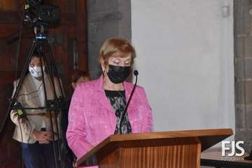 La exconcejala Gregoria González alza su voz en el Pleno de Telde contra el feminicidio/Francisco Javier Santana.