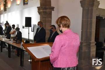 La exconcejala Gregoria González alza su voz en el Pleno de Telde contra el feminicidio/Francisco Javier Santana.