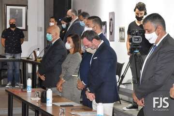 La exconcejala Gregoria González alza su voz en el Pleno de Telde contra el feminicidio/Francisco Javier Santana.