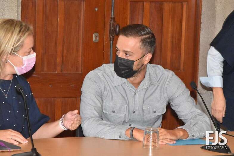 Juan Antonio Peña, concejal y portavoz de Ciuca, en un Pleno reciente del Ayuntamiento de Telde/Francisco Javier Santana.