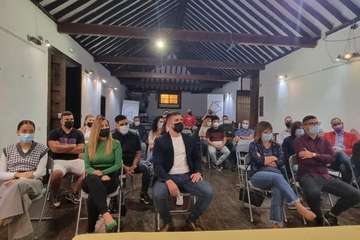 Asamblea de los Jóvenes Nacionalistas de CC de Telde, celebrada este martes en la sede del Círculo Cultural/TA.