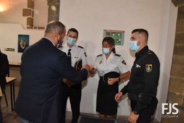 La policía Cristina Quevedo y la periodista Rebeca Paniagua, 