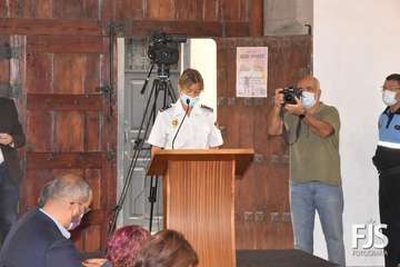 La policía Cristina Quevedo y la periodista Rebeca Paniagua, 