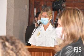 La policía Cristina Quevedo y la periodista Rebeca Paniagua, 