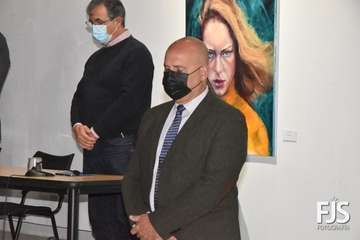 La policía Cristina Quevedo y la periodista Rebeca Paniagua, 