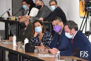 La policía Cristina Quevedo y la periodista Rebeca Paniagua, 