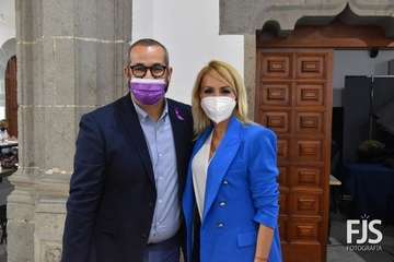 La policía Cristina Quevedo y la periodista Rebeca Paniagua, 