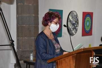 La policía Cristina Quevedo y la periodista Rebeca Paniagua, 