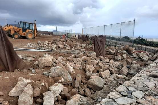 Obras sin licencia en el paisaje protegido de Rosiana/TA.