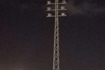 Entrenamientos casi a oscuras en el campo de fútbol de Las Huesas/TA.