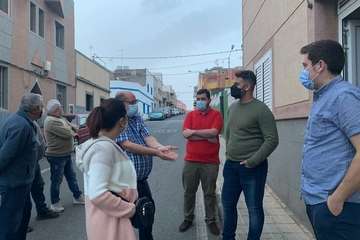 Visita del PP al barrio de El Goro/TA.