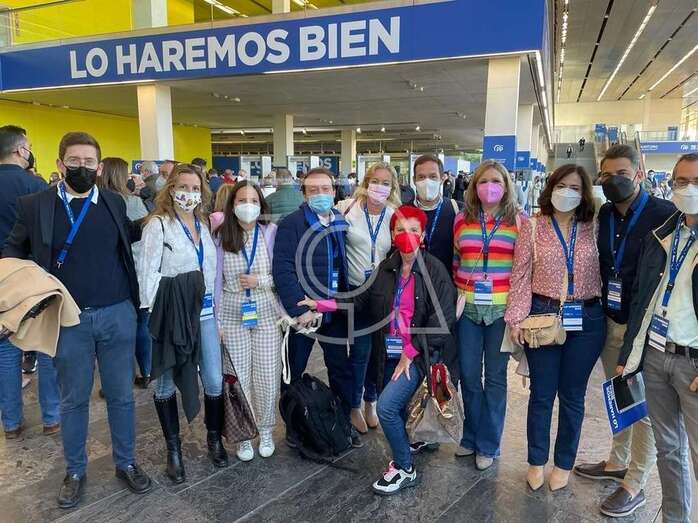 Compromisarios e invitados del PP de Telde en el Congreso Nacional en Sevilla/TA.