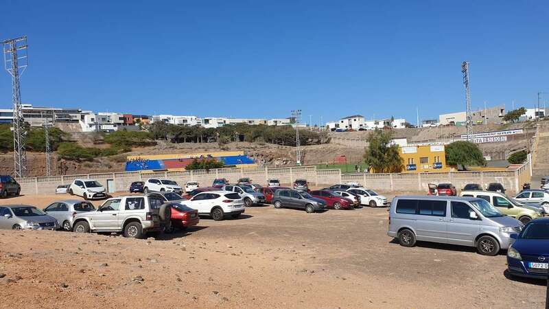 Terreno acondicionado como aparcamiento/TA.
