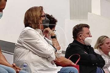 Asamblea local del PSOE de Telde, este miércoles en el terrero de lucha de Lomo Cementerio/Antonio Alí.