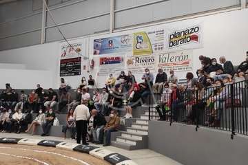 Asamblea local del PSOE de Telde, este miércoles en el terrero de lucha de Lomo Cementerio/Antonio Alí.