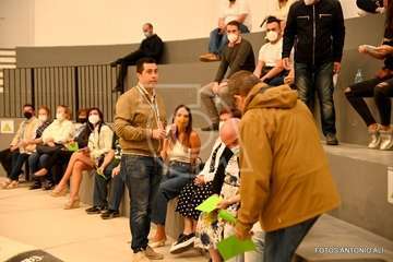 Asamblea local del PSOE de Telde, este miércoles en el terrero de lucha de Lomo Cementerio/Antonio Alí.