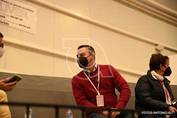 Asamblea local del PSOE de Telde, este miércoles en el terrero de lucha de Lomo Cementerio/Antonio Alí.