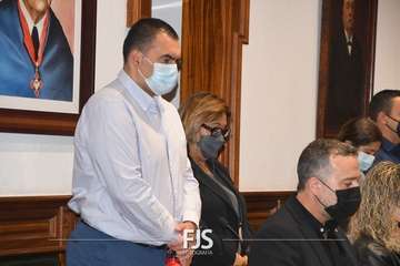 Lectura del manifiesto por Carla Demetrio en el Pleno de Telde de este martes/TA.