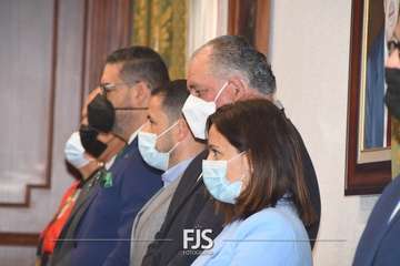 Lectura del manifiesto por Carla Demetrio en el Pleno de Telde de este martes/TA.