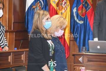 El Pleno de Telde reitera su rechazo a la lacra machista con la voz de la trabajadora social Marta Morales/Francisco Javier Santana.