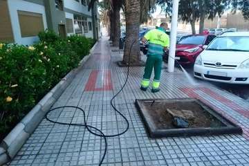 El Gobierno de Telde activa un dispositivo especial de limpieza en calles de Melenara/TA.