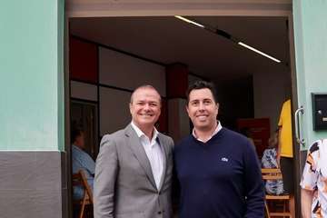 Charla de Augusto Hidalgo en Telde sobre el municipalismo/TA.