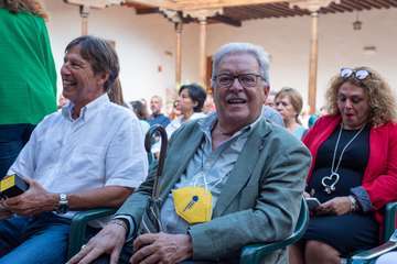 Unidos por Gran Canaria de Telde agasajó a los asistentes con un brindis al final del acto/TA y Acfi Press.