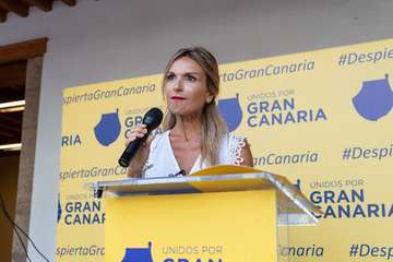 Unidos por Gran Canaria de Telde agasajó a los asistentes con un brindis al final del acto/TA y Acfi Press.