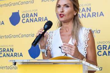 Unidos por Gran Canaria de Telde agasajó a los asistentes con un brindis al final del acto/TA y Acfi Press.