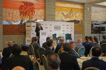 El PP de Telde arropa a su presidente regional en el encuentro SER Canarias/TA y Acfi Press.