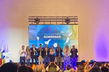 El PP ataca a todos en el cierre de su convención regional con asistencia de sus ediles de Telde/TA.