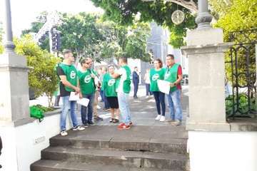 Representantes sindicales de CSIF se concentraron ante las puertas del Ayuntamiento para exigir a Función Pública el nombramiento de un interventor/TA.