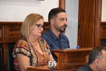 Pobre estampa de la oposición de Telde en el Pleno/Francisco Javier Santana y TA.